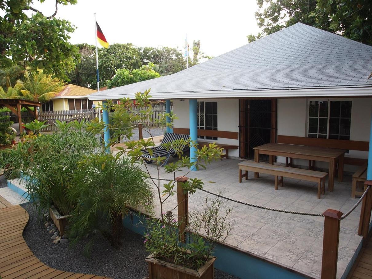 Wikkid Resort Dixon Cove ภายนอก รูปภาพ