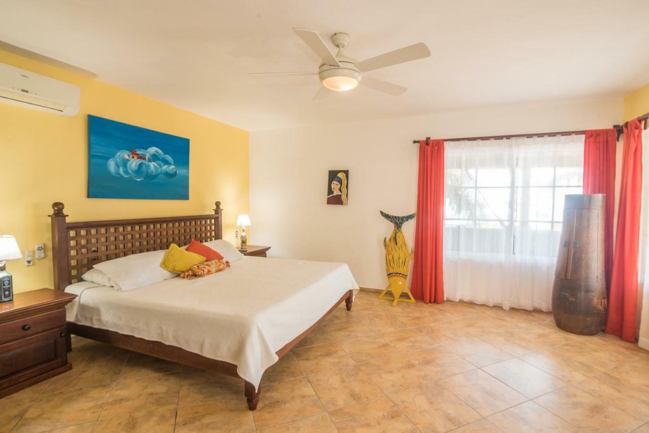 Wikkid Resort Dixon Cove ภายนอก รูปภาพ