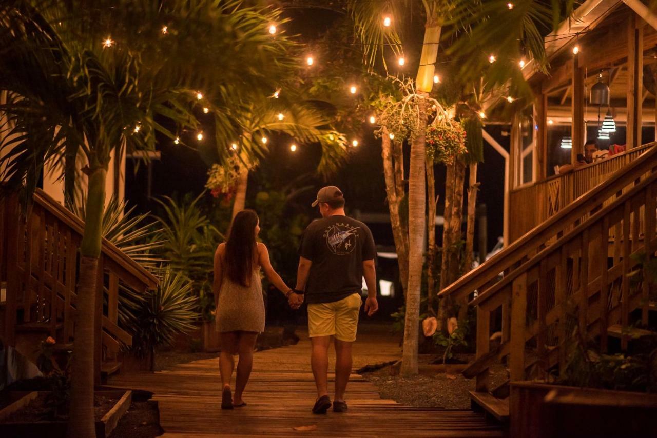 Wikkid Resort Dixon Cove ภายนอก รูปภาพ